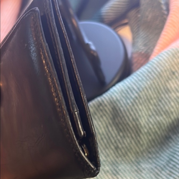 Salvatore Ferragamo Black Leather Wallet with Gold Hardware EUC!!!! - Picture 4 of 16